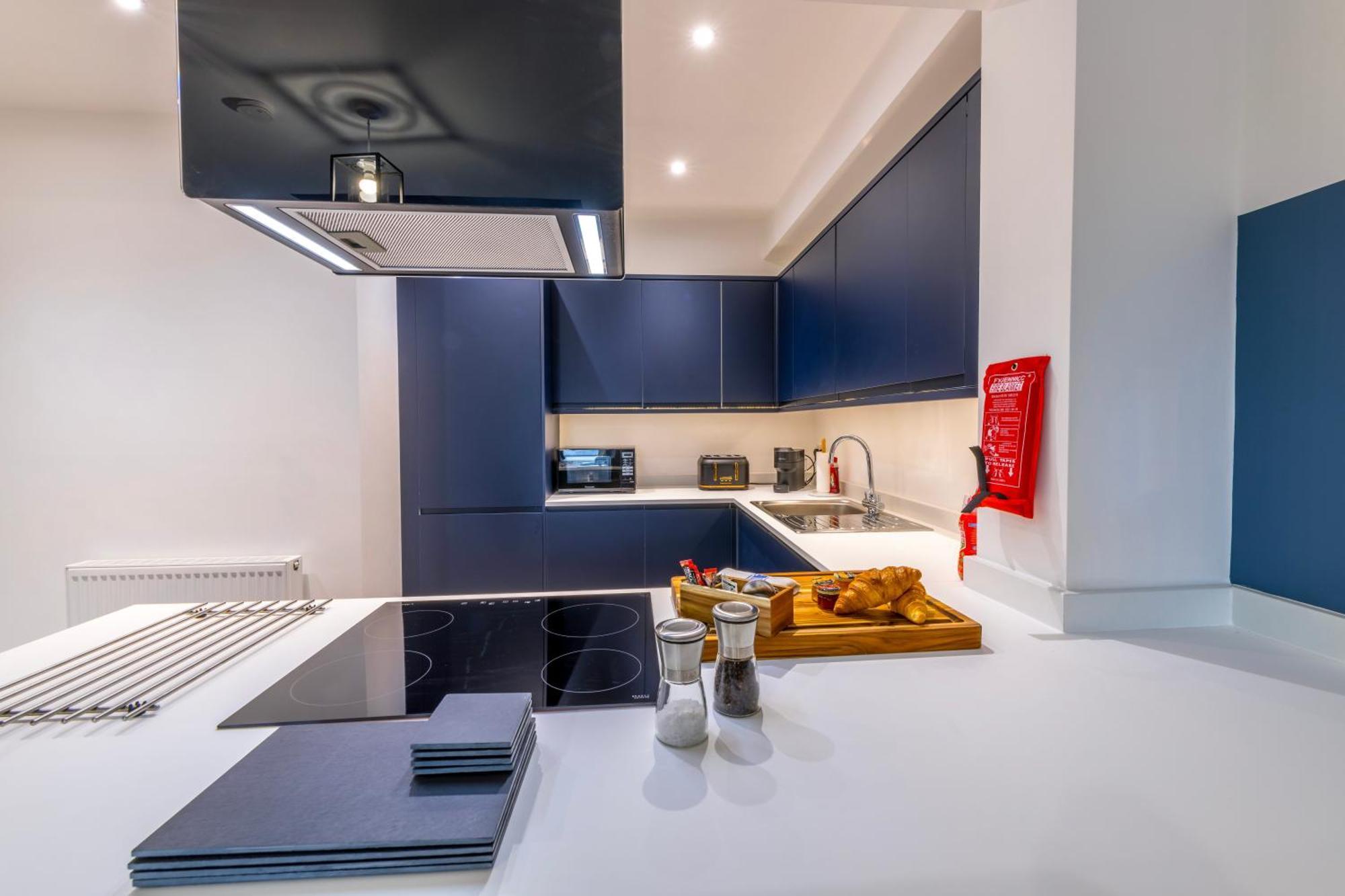 Skyfall With Free Parking For Families & Business By Prescott Apartments Bristol Ngoại thất bức ảnh