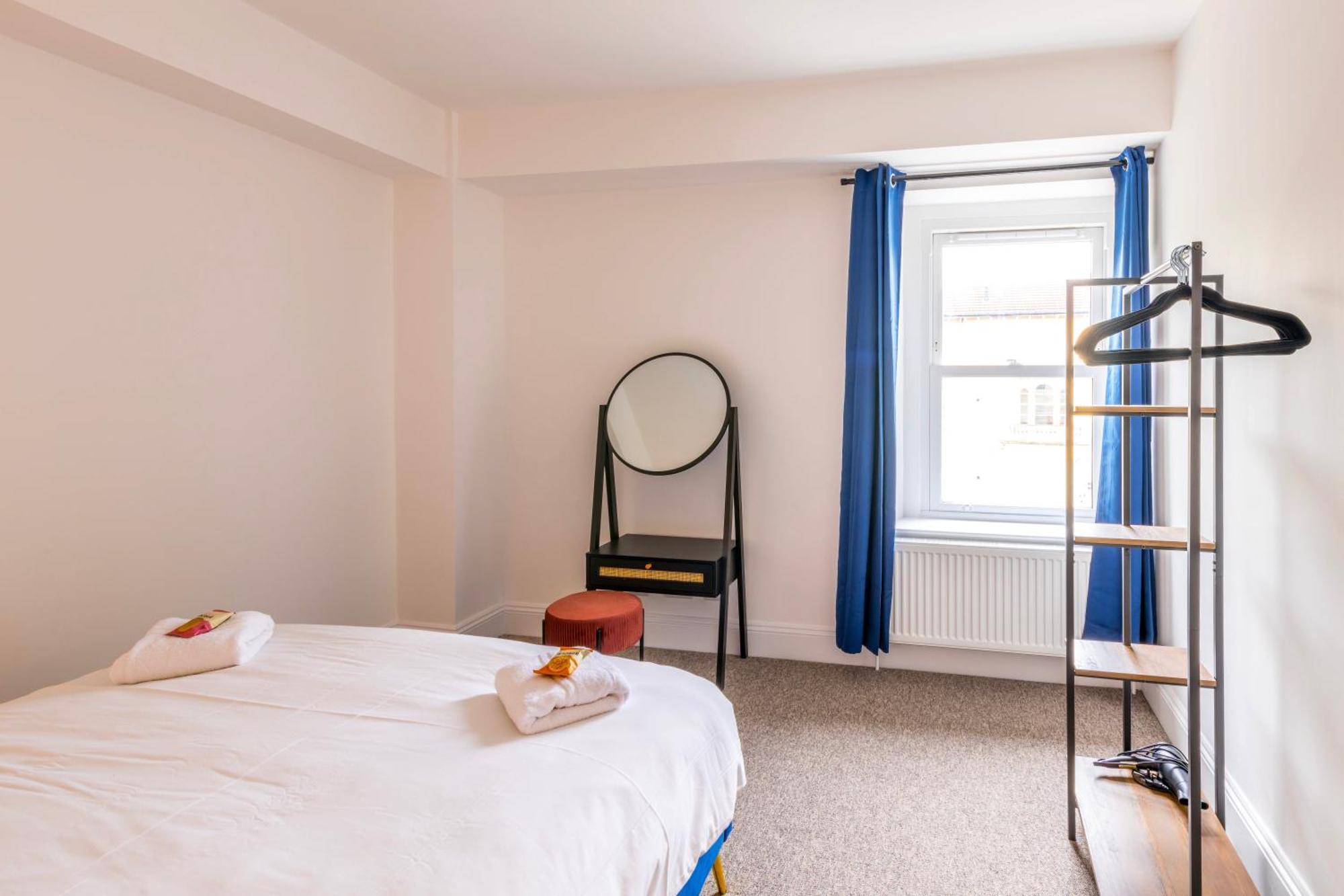 Skyfall With Free Parking For Families & Business By Prescott Apartments Bristol Ngoại thất bức ảnh