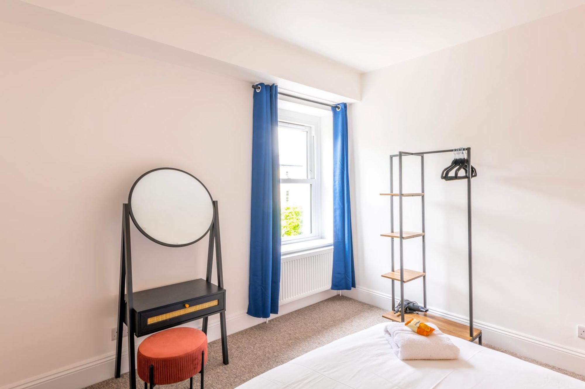 Skyfall With Free Parking For Families & Business By Prescott Apartments Bristol Ngoại thất bức ảnh